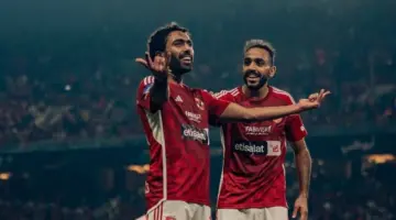 أخويا.. حسين الشحات يُبارك لكهربا بعيد ميلاده